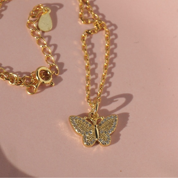 Ele & Eve Jewelry Jewelry - Butterfly Pendant Necklace